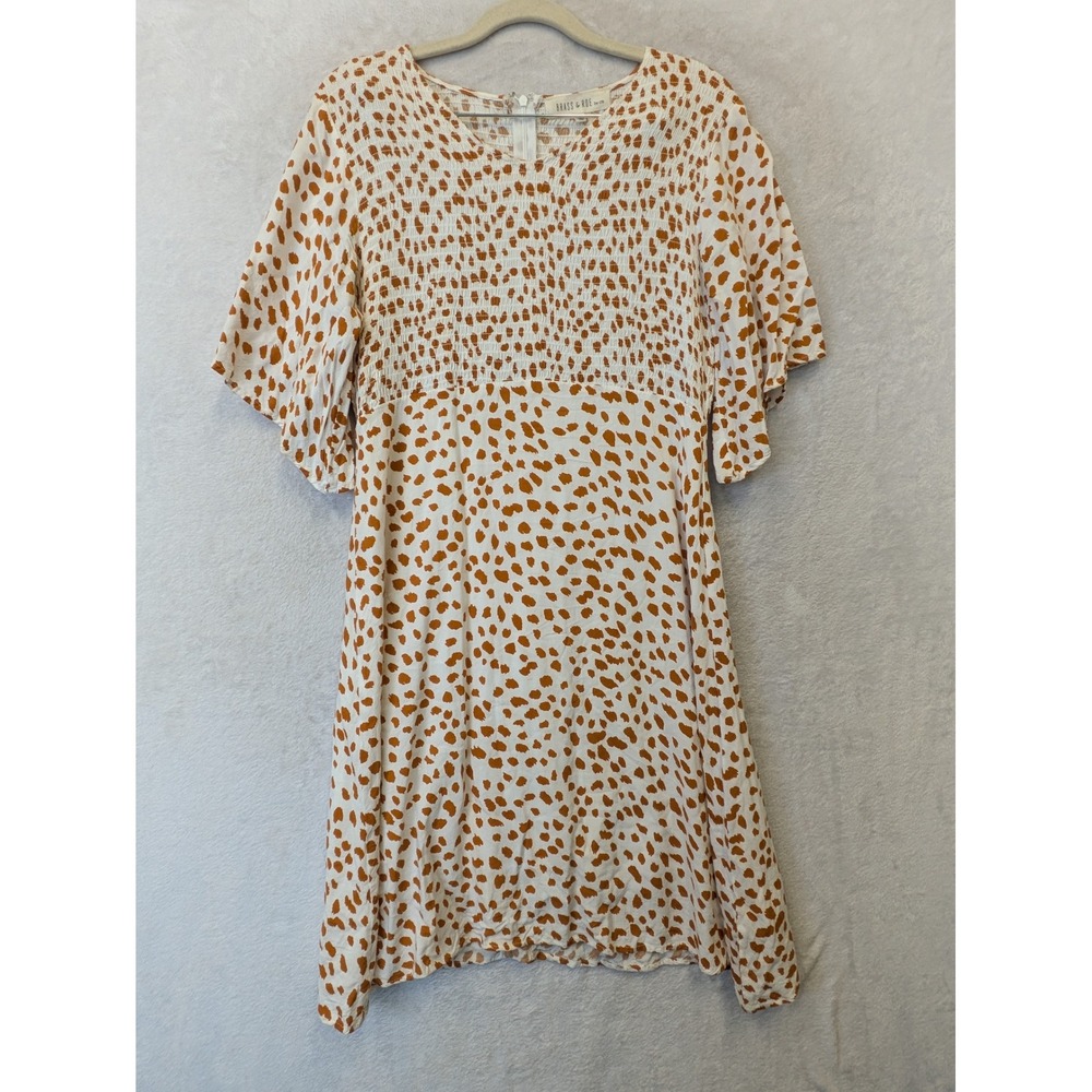 Brass & Roe Womens Small‎ White Tan Animal Print Smocked V-Neck Dress ND0065-1